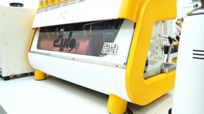 An incredible custom XT for White Café