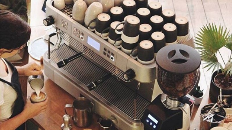 Dignita CafE'