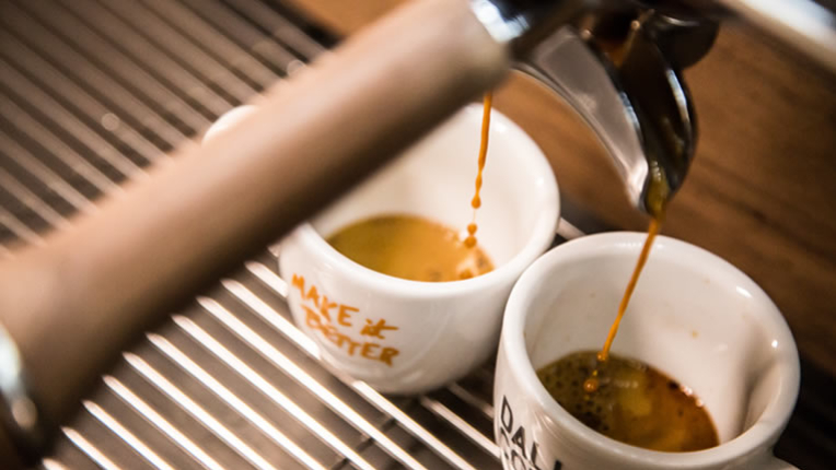 Menu Management for a Specialty Coffee Shop: Balancing Quality, Offerings, and Margins