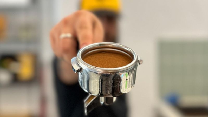 Portafilter Showdown: 54mm vs. 58mm