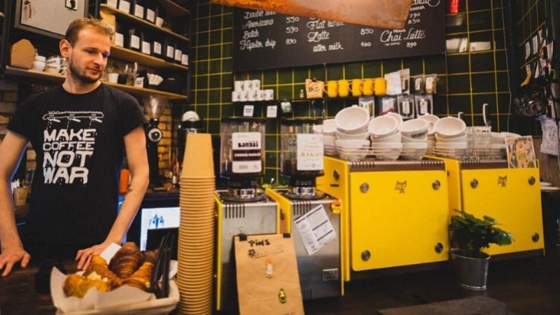 Mina Smart Bar in By Beans Coffee