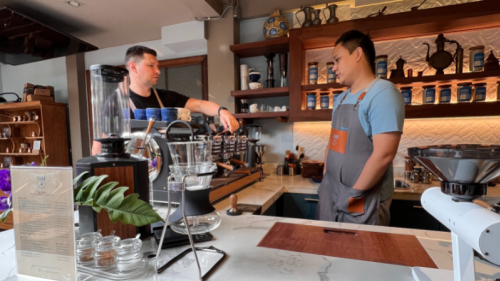 Keys to Cafe Management: Staffing