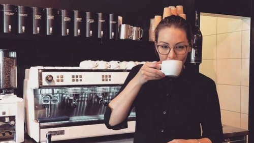  Mani’s Coffee & Bagels’,18 years of dedication to coffee